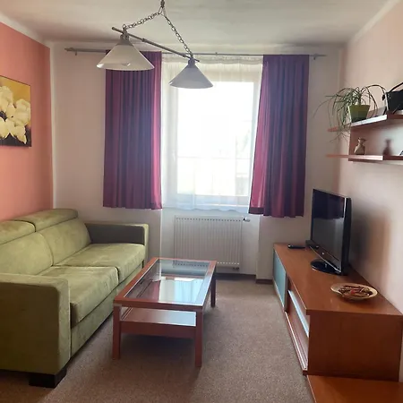 Hotel Ostrov Garni 3*