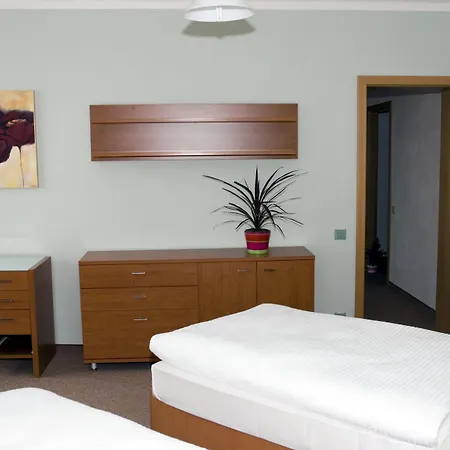 Ostrov Garni Sadská