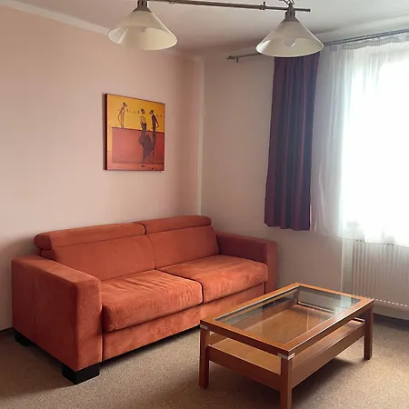 Hotel Ostrov Garni 3*