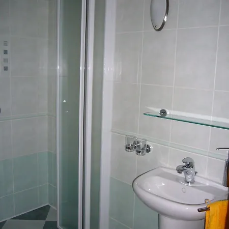 Ostrov Garni 3* Sadská