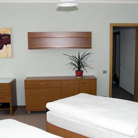 Ostrov Garni 3* Sadska