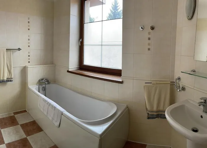 Ostrov Garni Sadská