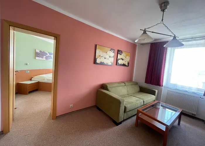 Ostrov Garni Hotel 3*