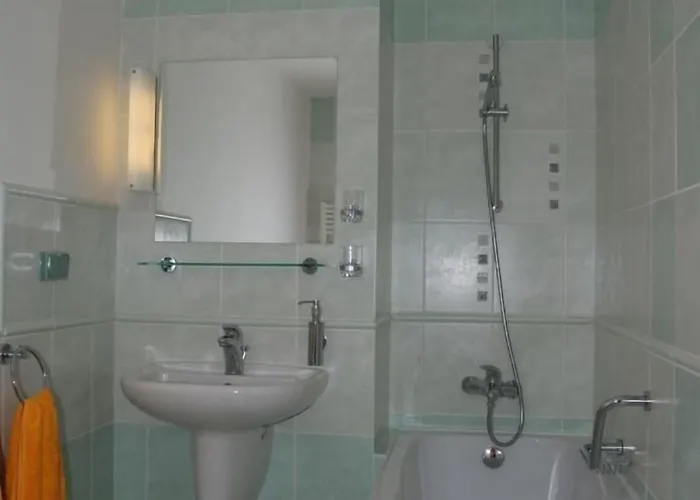 Ostrov Garni Sadská