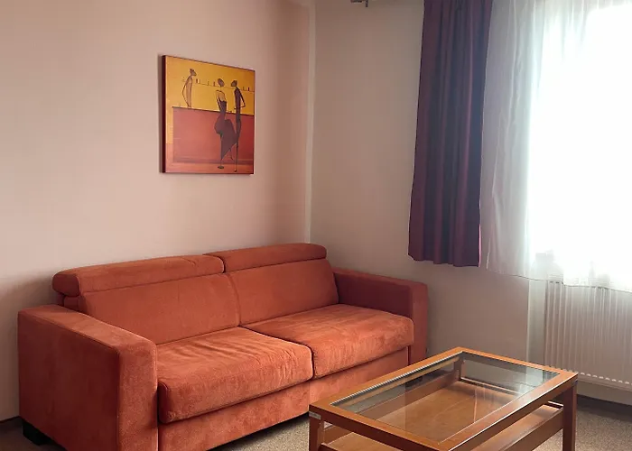 Hotel Ostrov Garni 3*