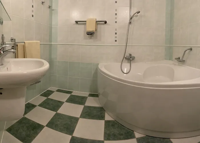 Hotel Ostrov Garni 3*